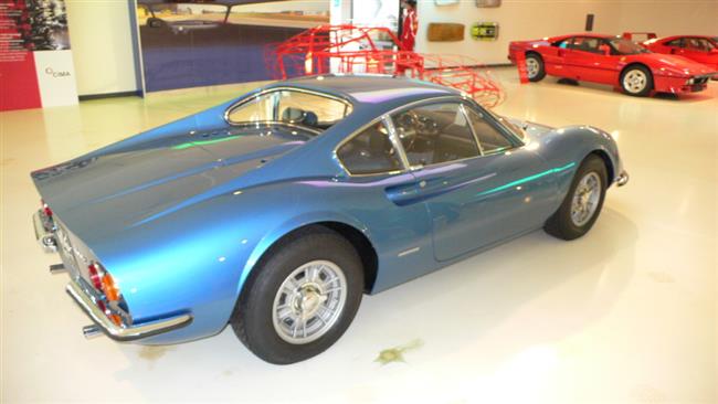 Nahlédnutí do Muzea Ferrari