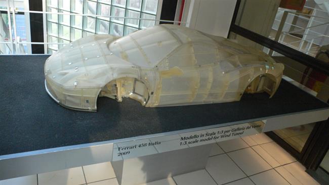 Nahlédnutí do Muzea Ferrari