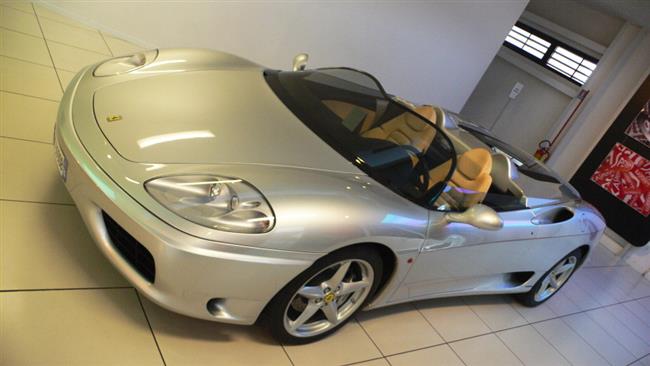 Nahlédnutí do Muzea Ferrari