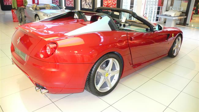 Nahlédnutí do Muzea Ferrari