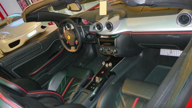 Nahlédnutí do Muzea Ferrari