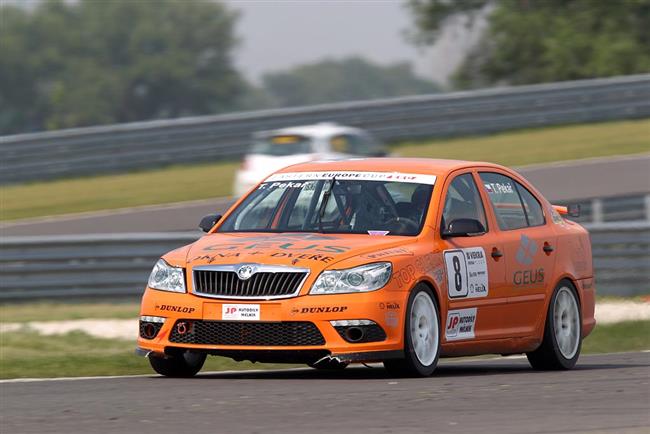 Octávia a Clio cup na Slovakiaringu, květen 2011