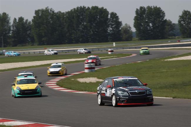 Octávia a Clio cup na Slovakiaringu, květen 2011