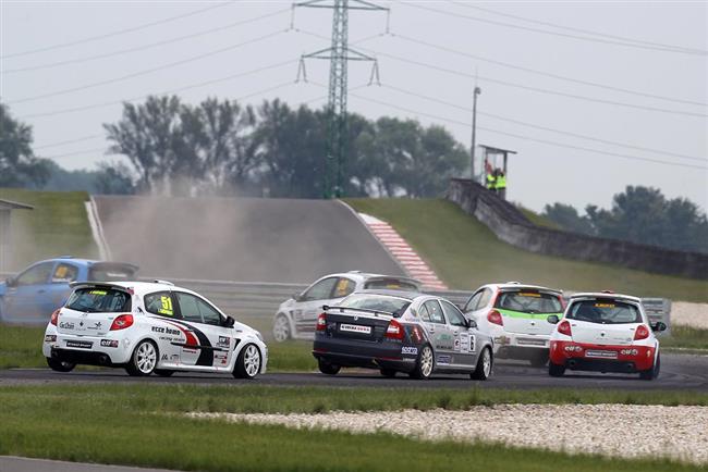 Octávia a Clio cup na Slovakiaringu, květen 2011