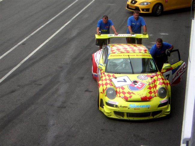 Slovakiaring a velmi slun obsazen zvody D4 - atmosfra