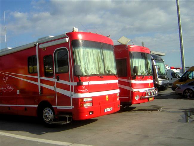 Slovakiaring a velmi slušně obsazené závody D4 - atmosféra