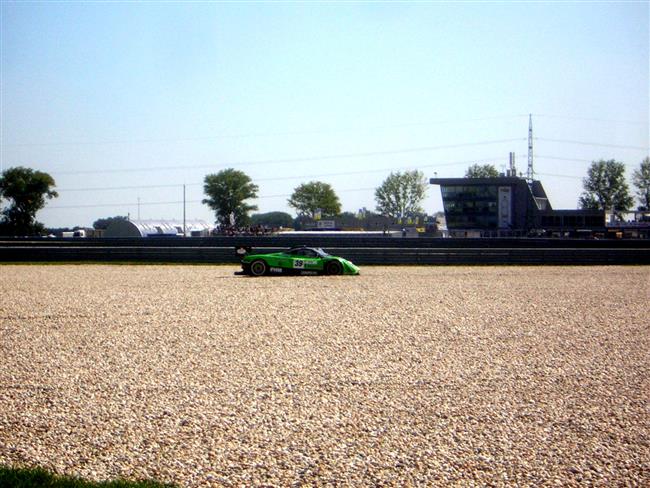 Slovakiaring a velmi slušně obsazené závody D4 - atmosféra