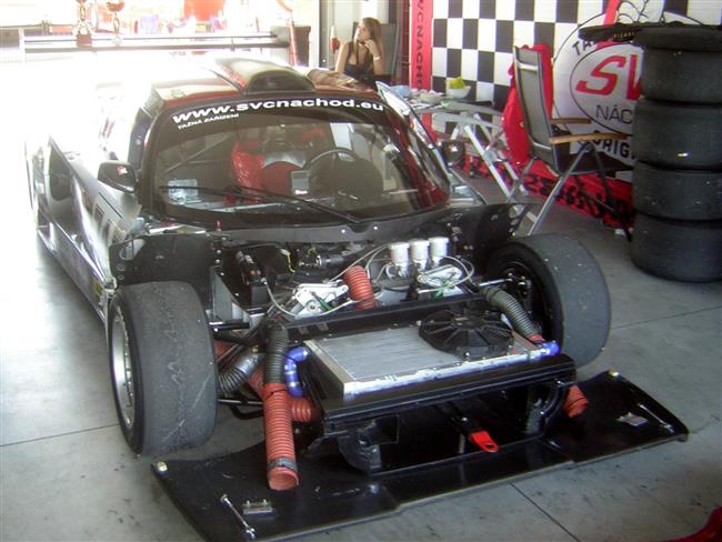 Slovakiaring a velmi slušně obsazené závody D4 - atmosféra