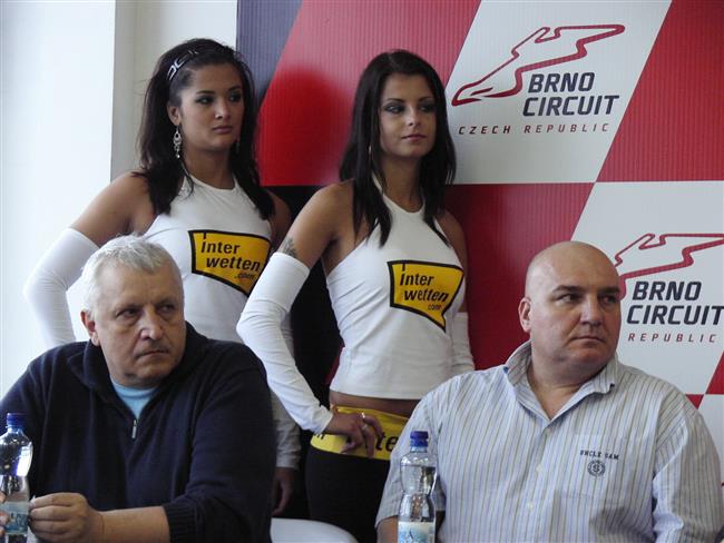 Svtovou srii Renault ek druh podnik na legendrnm okruhu Spa Francorchamps