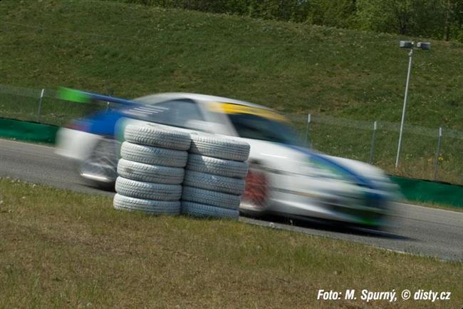 Porsche Cup na Oscherslebenu : Minek junior dvact ze tyiceti