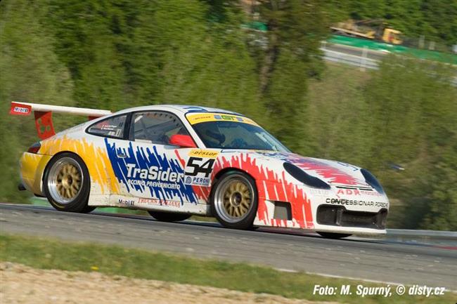 Porsche Cup na Oscherslebenu : Minek junior dvact ze tyiceti