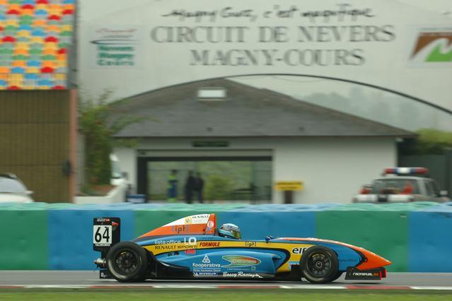 Adam Kout a jeho úspěšná sezóna 07 s f Renault, foto týmu KM