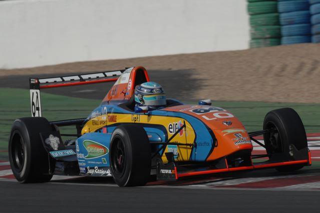 Adam Kout a jeho úspěšná sezóna 07 s f Renault, foto týmu KM