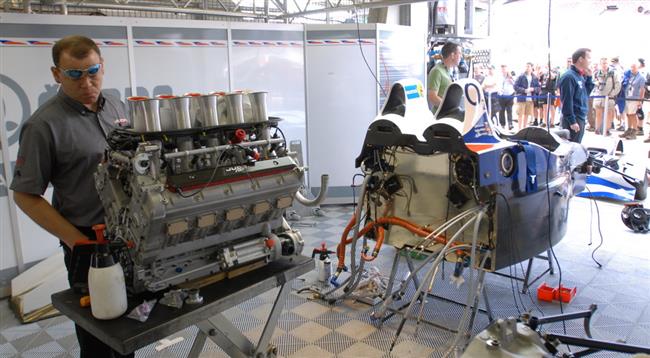 24h Le Mans:  Nov motor i pevodovka pro eskou Lolu