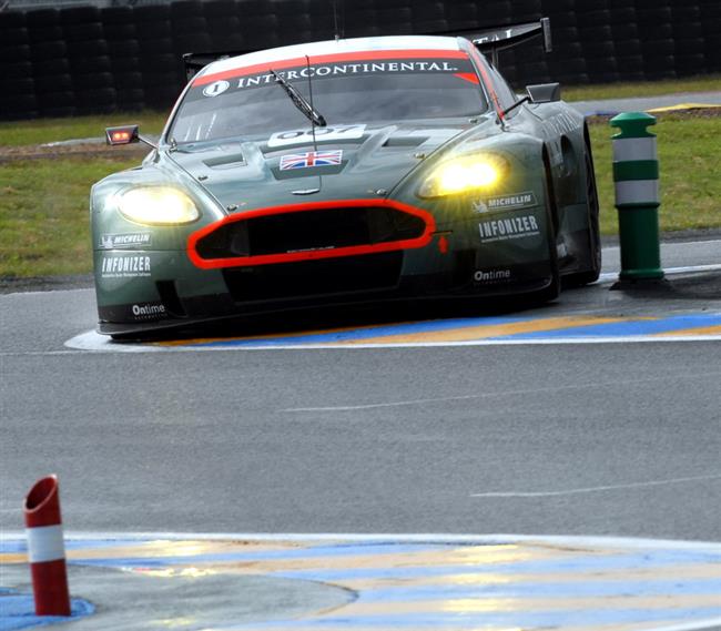 Aston Martin zlat v Le Mans 2007