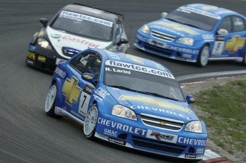 Chevrolety dominovaly druhmu zvodu WTCC ve Valencii