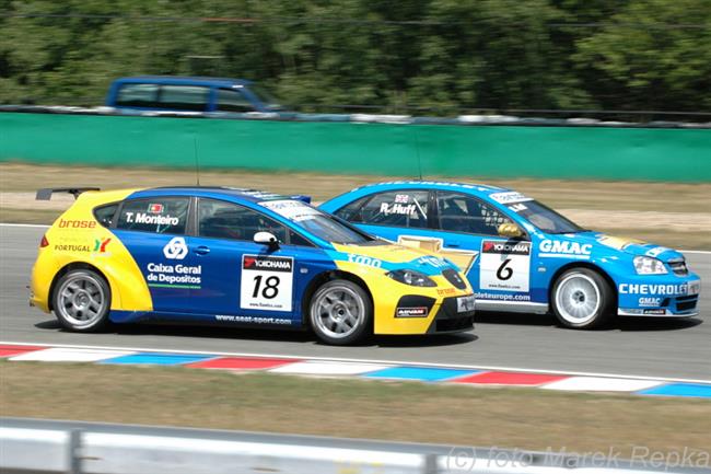 Premiéra SEATu Leon TDI WTCC ve Švédsku přinesla první body