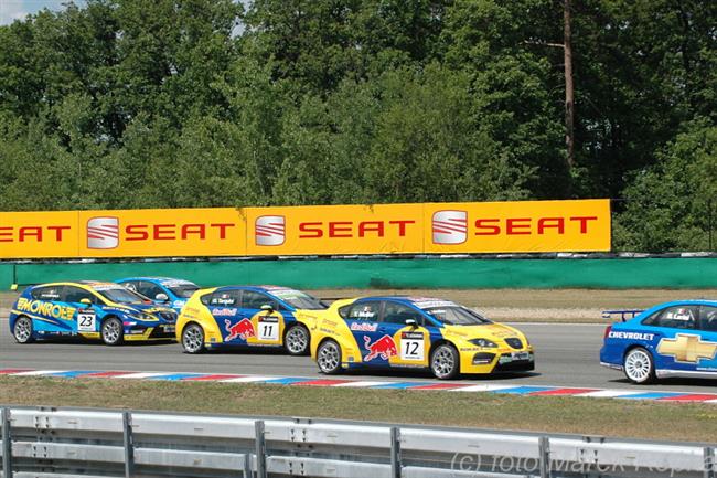 Premiéra SEATu Leon TDI WTCC ve Švédsku přinesla první body