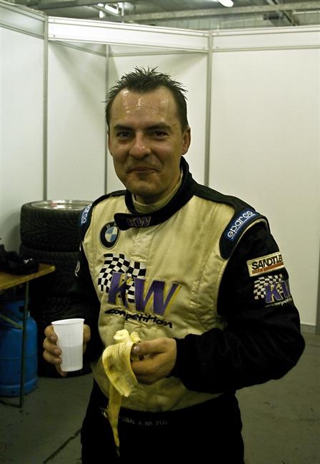 Šenkýř Motorsport na Epilogu 2008 v cíli jen s jedním vozem BMW M3 GTR, druhý  shořel