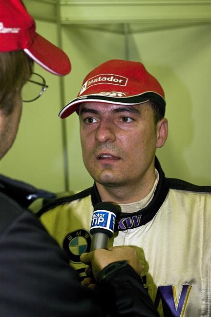 Šenkýř Motorsport na Epilogu 2008 v cíli jen s jedním vozem BMW M3 GTR, druhý  shořel