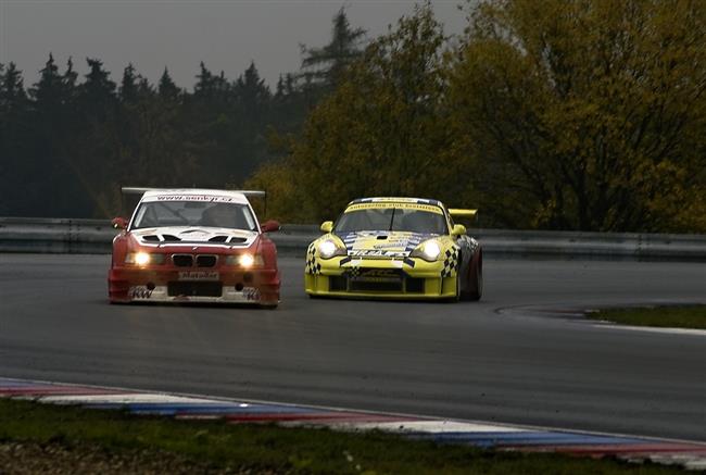 Šenkýř Motorsport na Epilogu 2008 v cíli jen s jedním vozem BMW M3 GTR, druhý  shořel