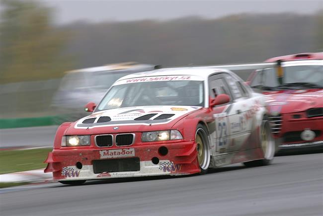Šenkýř Motorsport na Epilogu 2008 v cíli jen s jedním vozem BMW M3 GTR, druhý  shořel