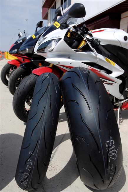 Pedstaven novinek Dunlop