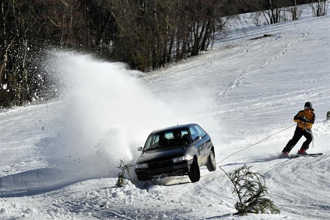 Vydařený Krkonošský pohár v autoskijöringu ve Sklenařicích 2011