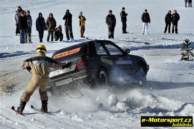 Vydařený Krkonošský pohár v autoskijöringu ve Sklenařicích 2011