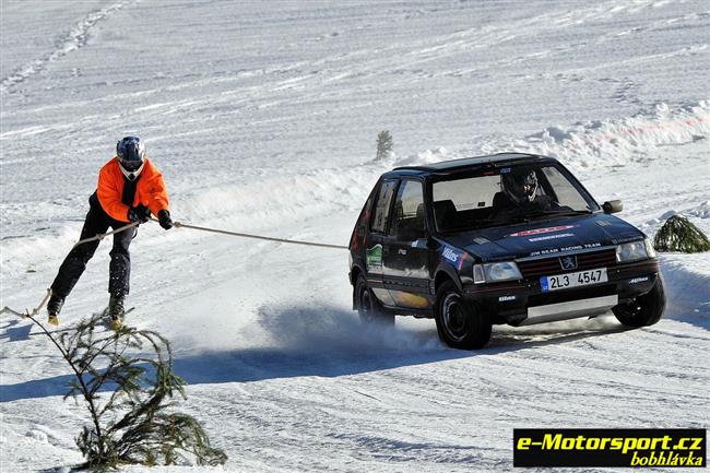 Vydařený Krkonošský pohár v autoskijöringu ve Sklenařicích 2011