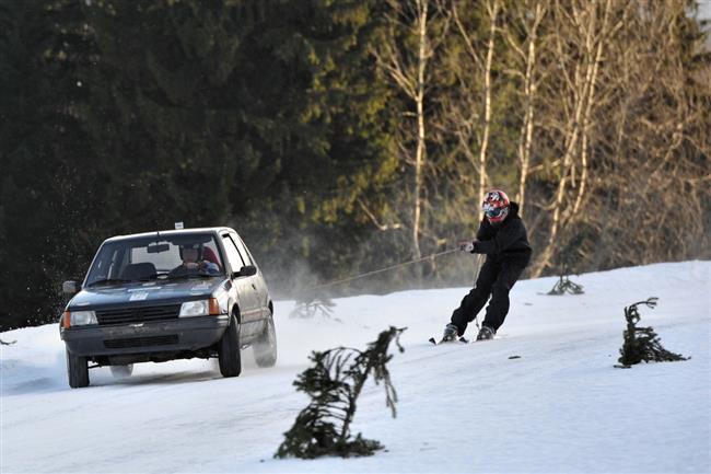 Vydaen Krkonosk pohr v autoskijringu ve Sklenaicch 2011