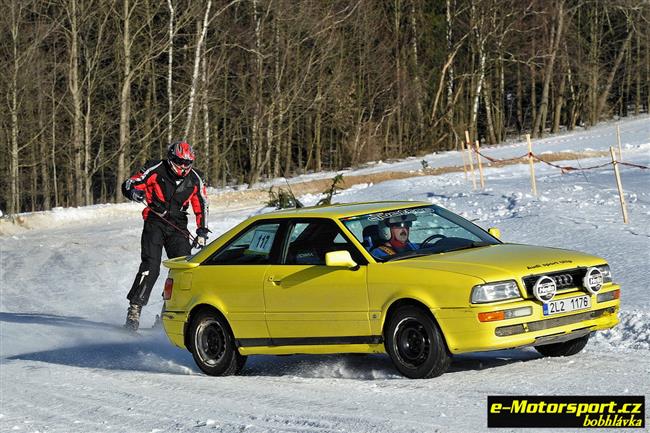 Vydařený Krkonošský pohár v autoskijöringu ve Sklenařicích 2011