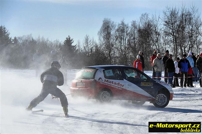 Vydaen Krkonosk pohr v autoskijringu ve Sklenaicch 2011