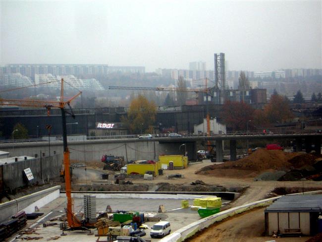 Stavba Krlovopolskch tunel ( Dobrovskho) v Brn pokrauje