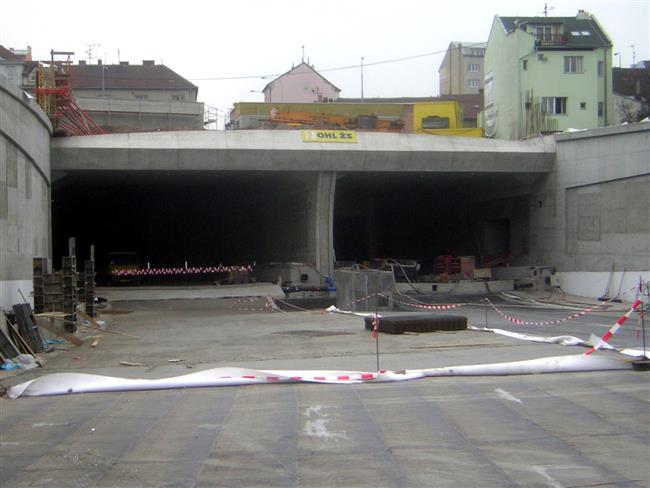 Kocourkovsk letit spor kolem tunel v Brn konen kon. Dohoda podepsna !!