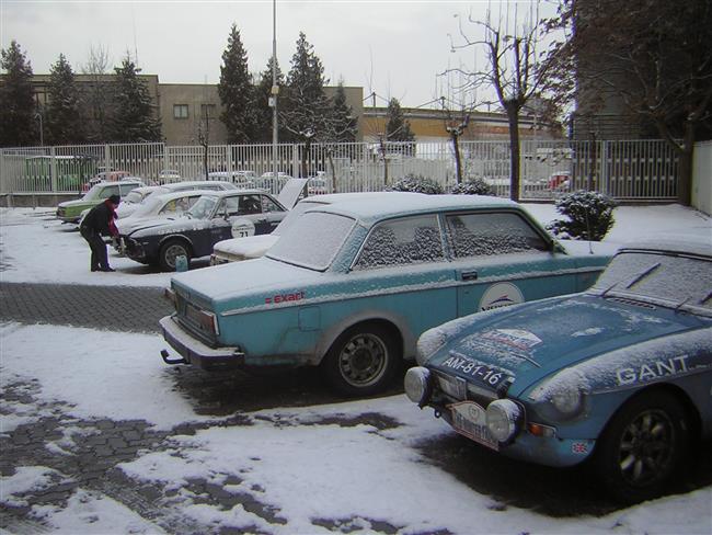 Winter trial 2011 a ranní  probuzení pod popraškem sněhu v Brně- atmosféra podruhé