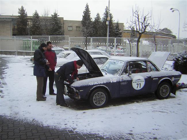 Winter trial 2011 a ranní  probuzení pod popraškem sněhu v Brně- atmosféra podruhé
