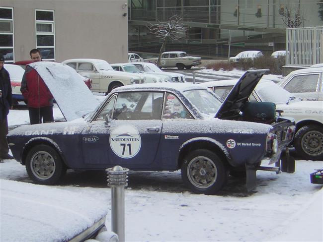 Winter trial 2011 a ranní  probuzení pod popraškem sněhu v Brně- atmosféra podruhé