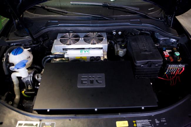 Nvtvnci veletrhu AMPER v Brn mohou otestovat elektrick Peugeot i0n