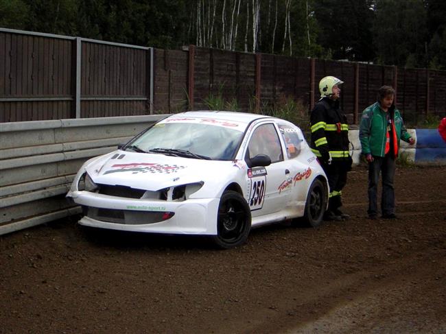 ME v rallyecrossu v Sosnov 2010, atmosfra miniobjektivem Pavla Jelnka