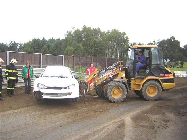 ME v rallyecrossu v Sosnov 2010, atmosfra miniobjektivem Pavla Jelnka