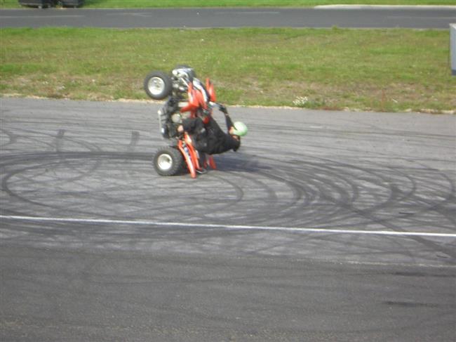 ME v rallyecrossu v Sosnov 2010, atmosfra miniobjektivem Pavla Jelnka