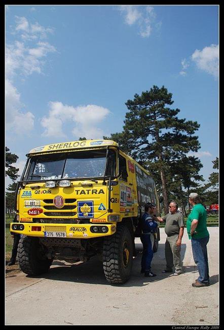 Sledujte iv posdku Loprais Tatra Teamu v prbhu DAKARu 2009 !