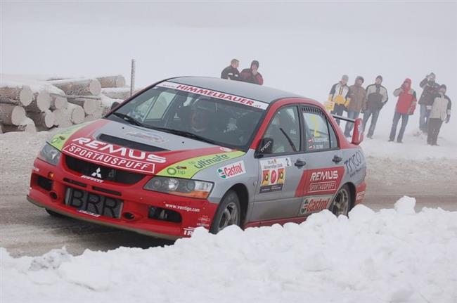 Jani Paasonen piel IQ Janner-Rallye 2008 na chu a dvakrt vyhrl. Po 4 RZ je druh za Valoukem.