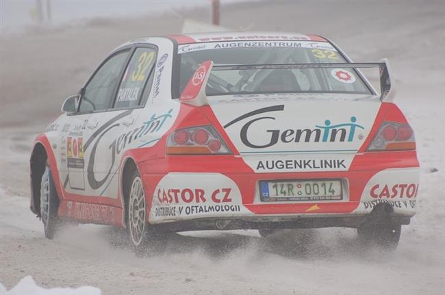 Jani Paasonen piel IQ Janner-Rallye 2008 na chu a dvakrt vyhrl. Po 4 RZ je druh za Valoukem.