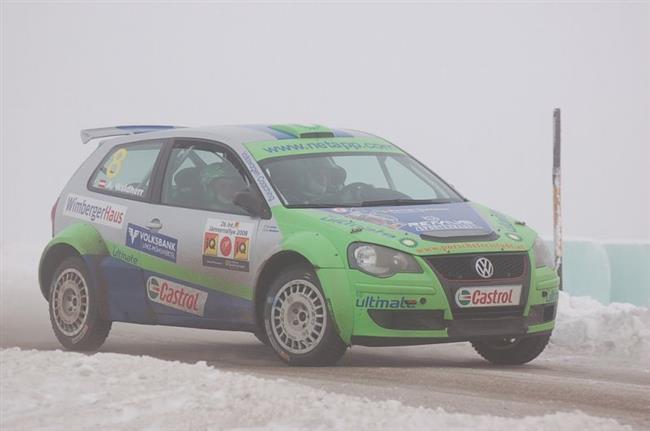 IQ Janner rallye po plce: vede Pavel Valouek ji jen tsn ped Pechem