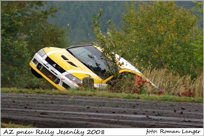 III. ronk AZ pneu Rallye Jesenky nm ji klepe na dvee. Opt  3x3 seky !