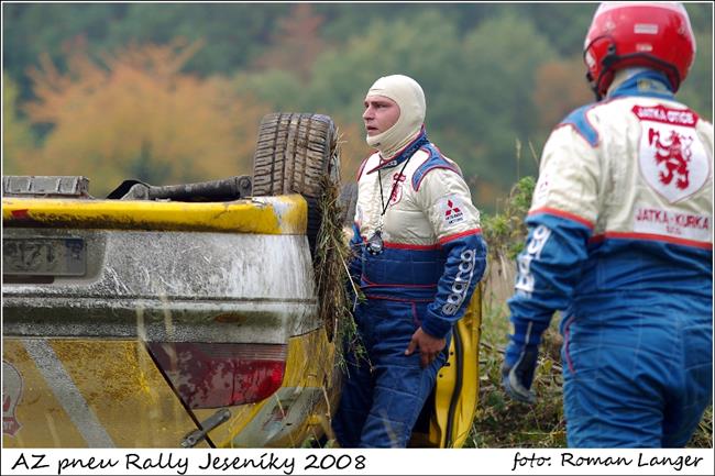 AZ pneu Rallye Jesenky 2008 , kotrmelec Kurky objektivem Romana Langera