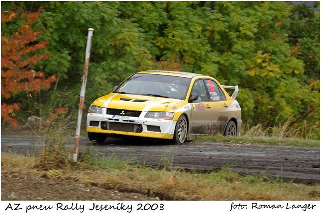 AZ pneu Rallye Jesenky 2008 , kotrmelec Kurky objektivem Romana Langera