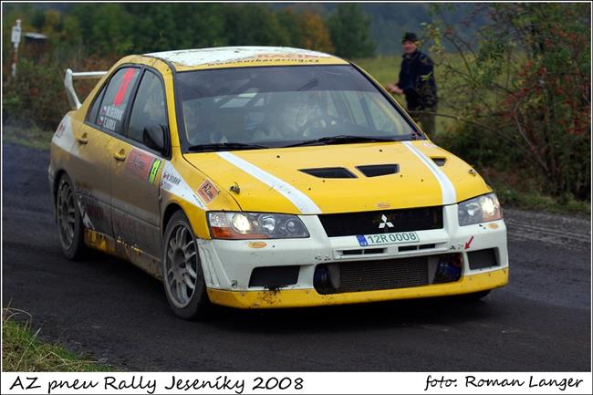 AZ pneu Rallye Jesenky 2008 , kotrmelec Kurky objektivem Romana Langera